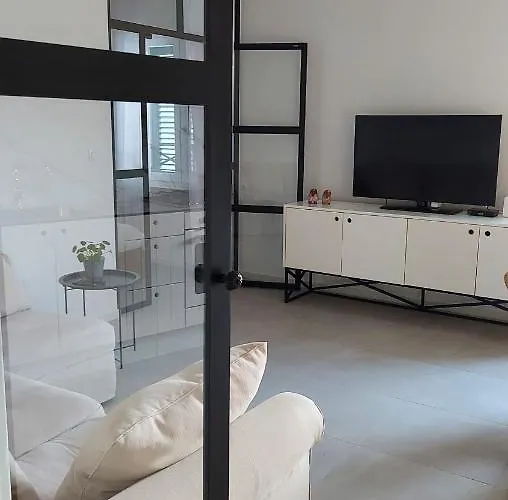 Appartement 1/2 An Island *