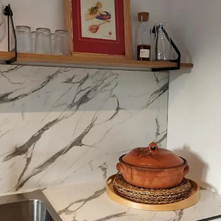 Appartement 1/2 An Island